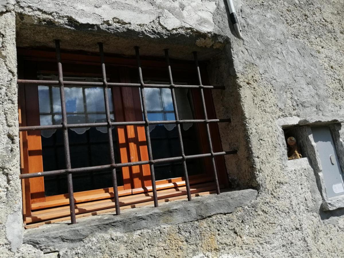 Casa Vacanze La Carbunera Villa Domodossola Eksteriør billede